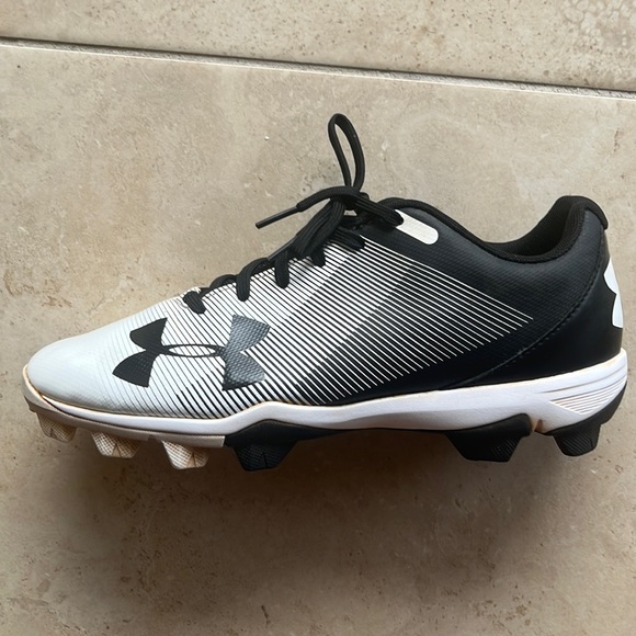 Under Armour Mens Size 8 Used Baseball 